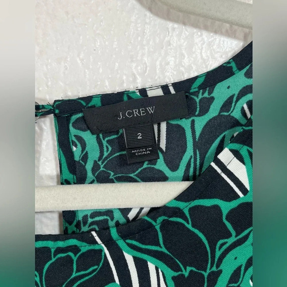J. Crew Green Black Retro Floral Popover Blouse Top Women’s 2 Summer Business - Picture 4 of 15